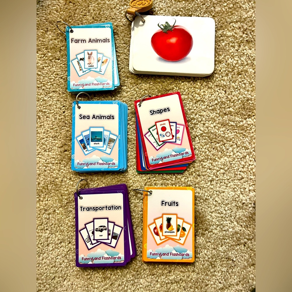 Kids learning flash cards